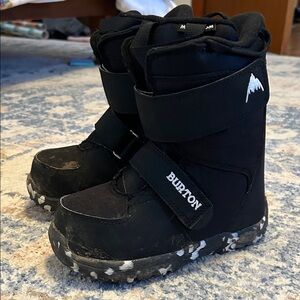Burton Black and White mini grom Kids' Snowboard Boots